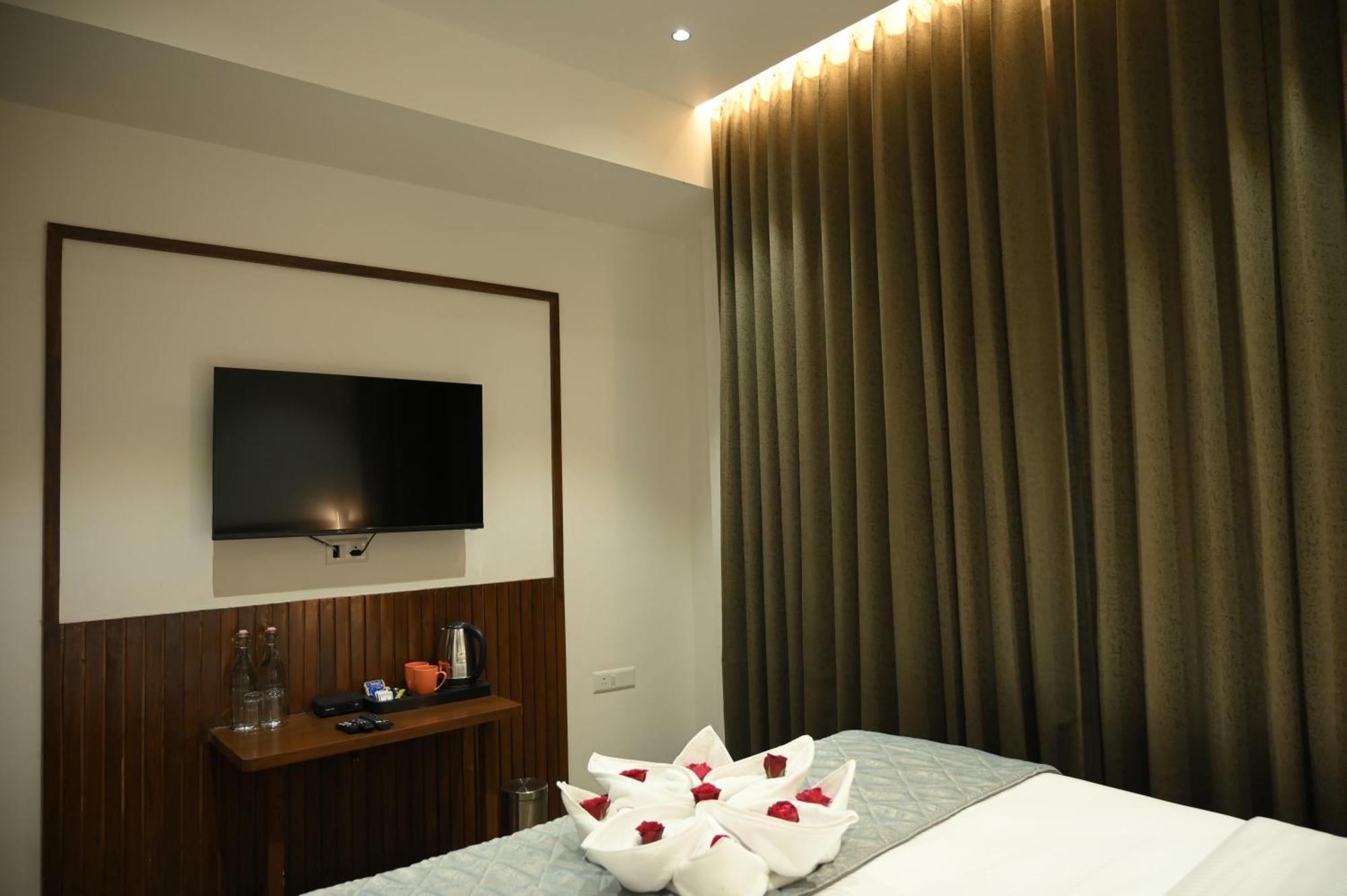 Mango Leaf Lake Resort Malkhed 외부 사진