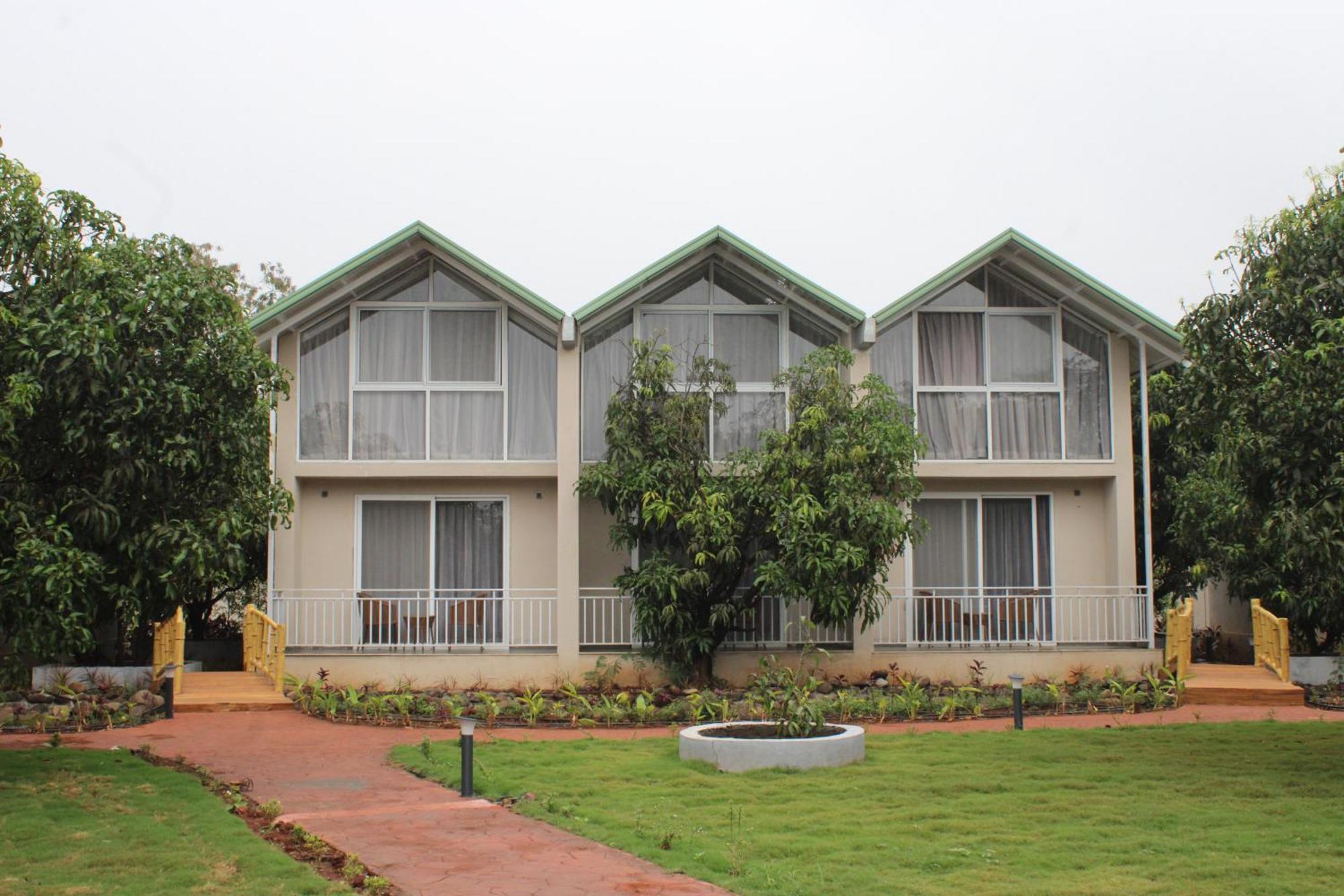 Mango Leaf Lake Resort Malkhed 외부 사진