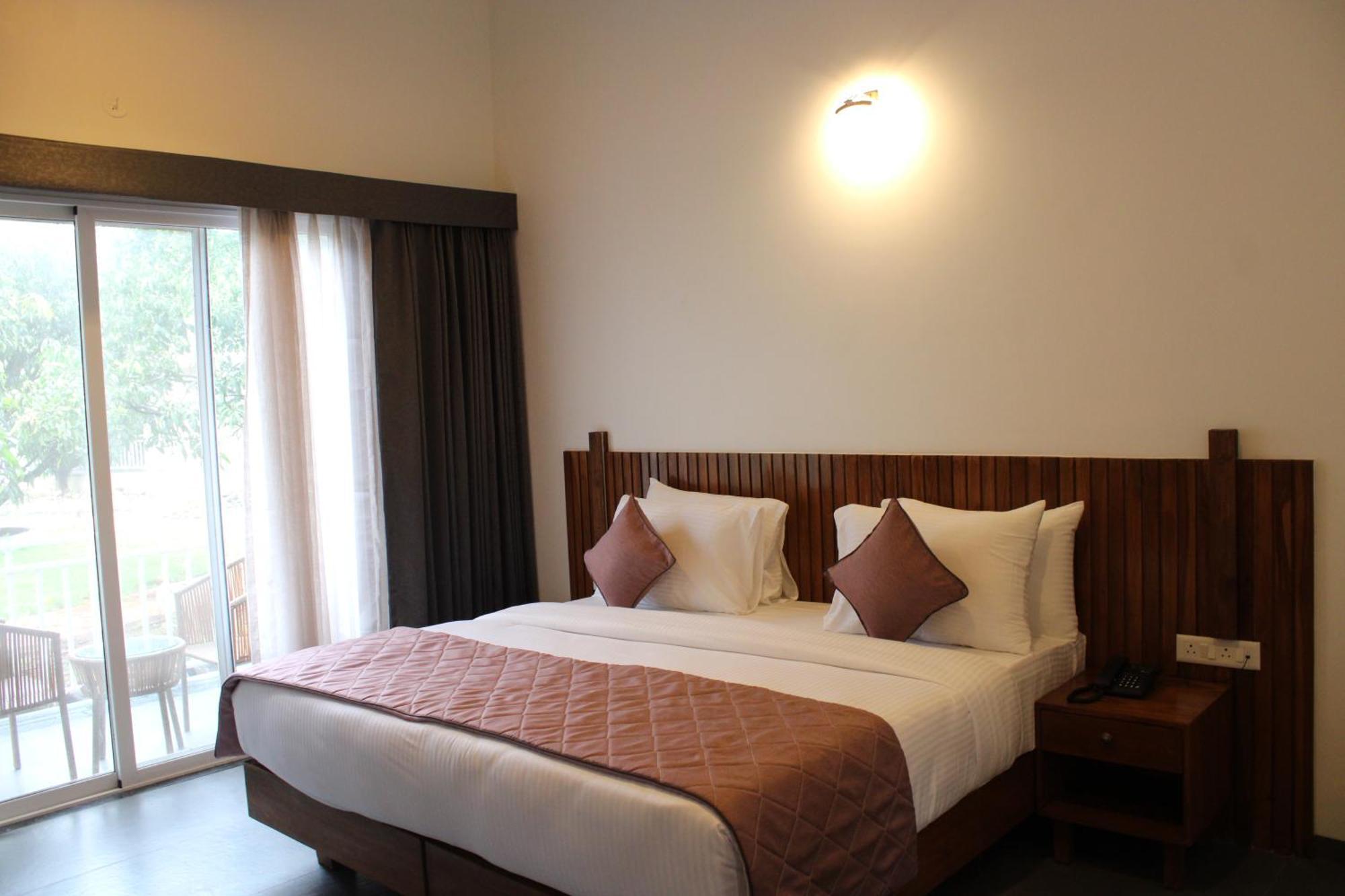 Mango Leaf Lake Resort Malkhed 외부 사진