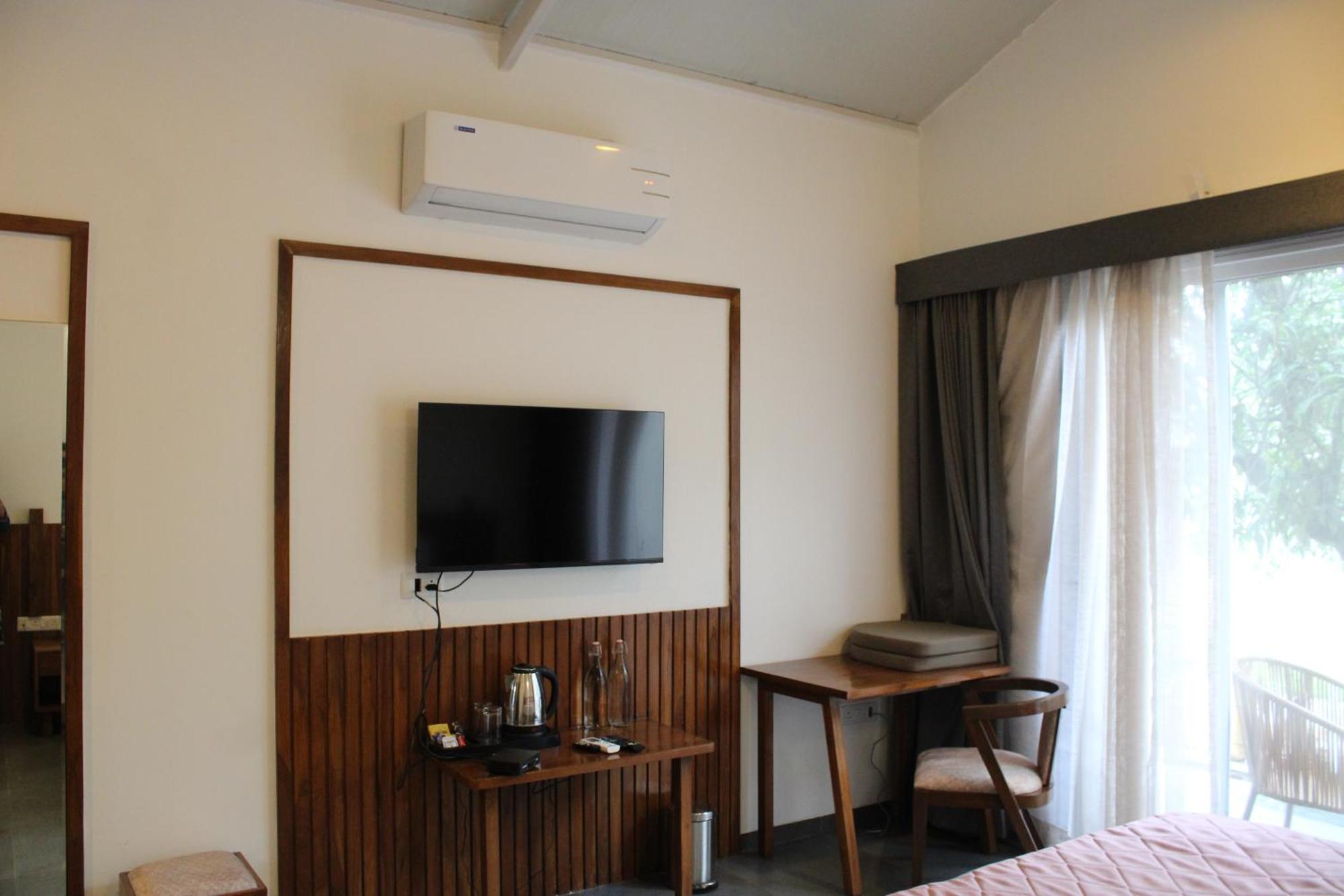 Mango Leaf Lake Resort Malkhed 외부 사진