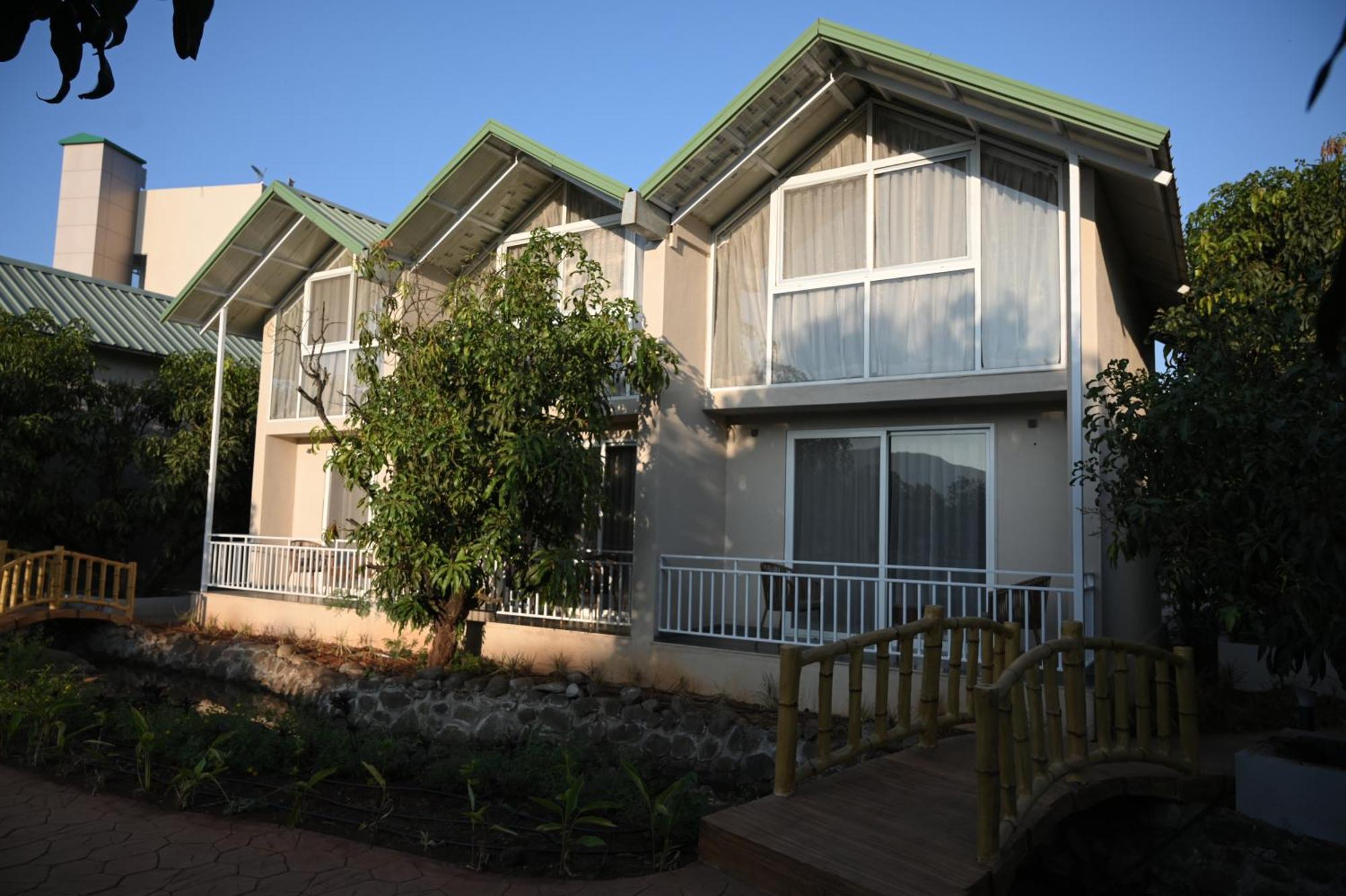 Mango Leaf Lake Resort Malkhed 외부 사진