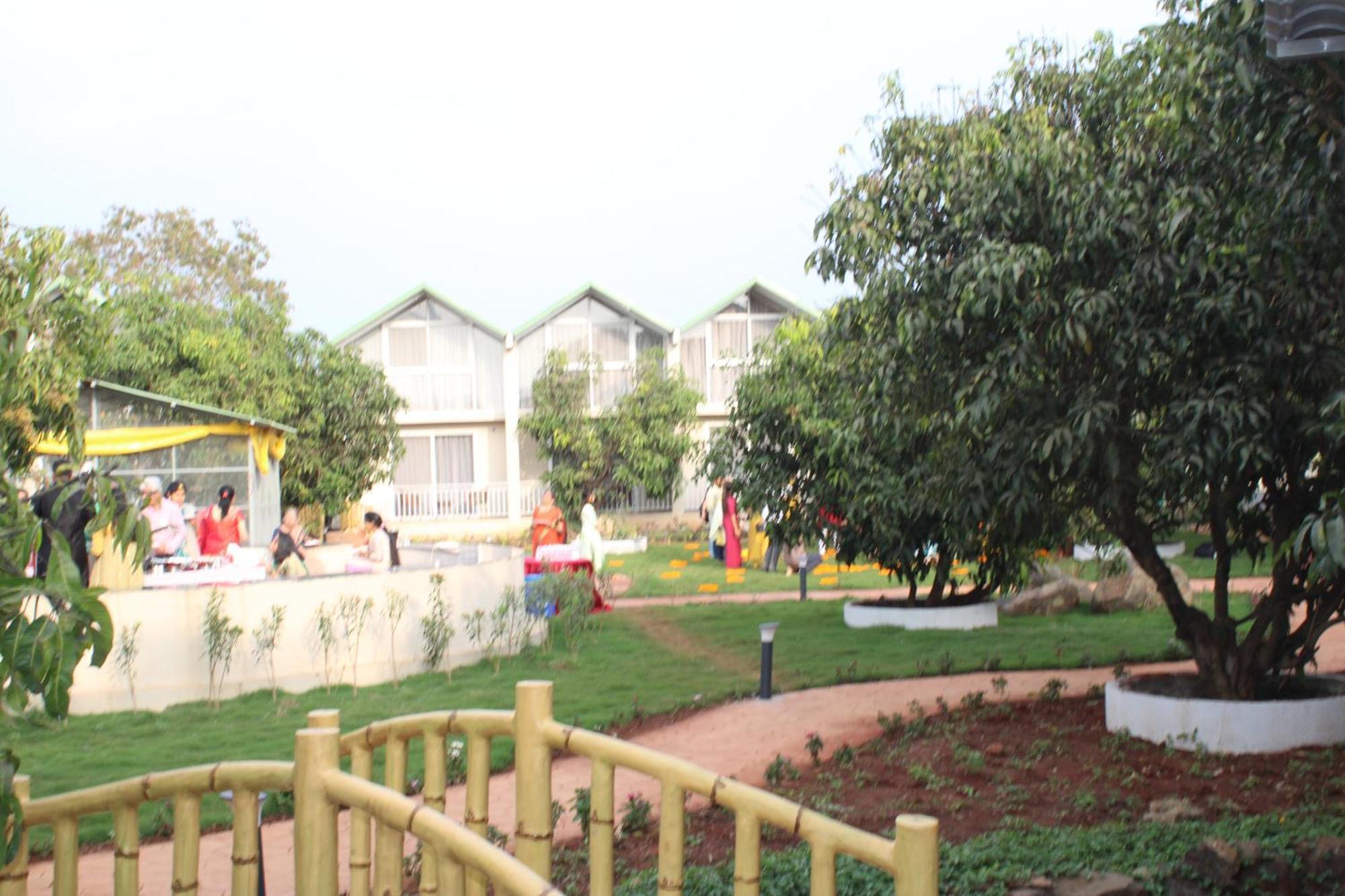 Mango Leaf Lake Resort Malkhed 외부 사진